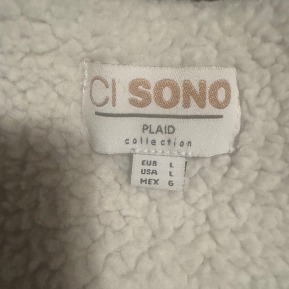 Women's Plaid Jacket - Picture 5 of 5